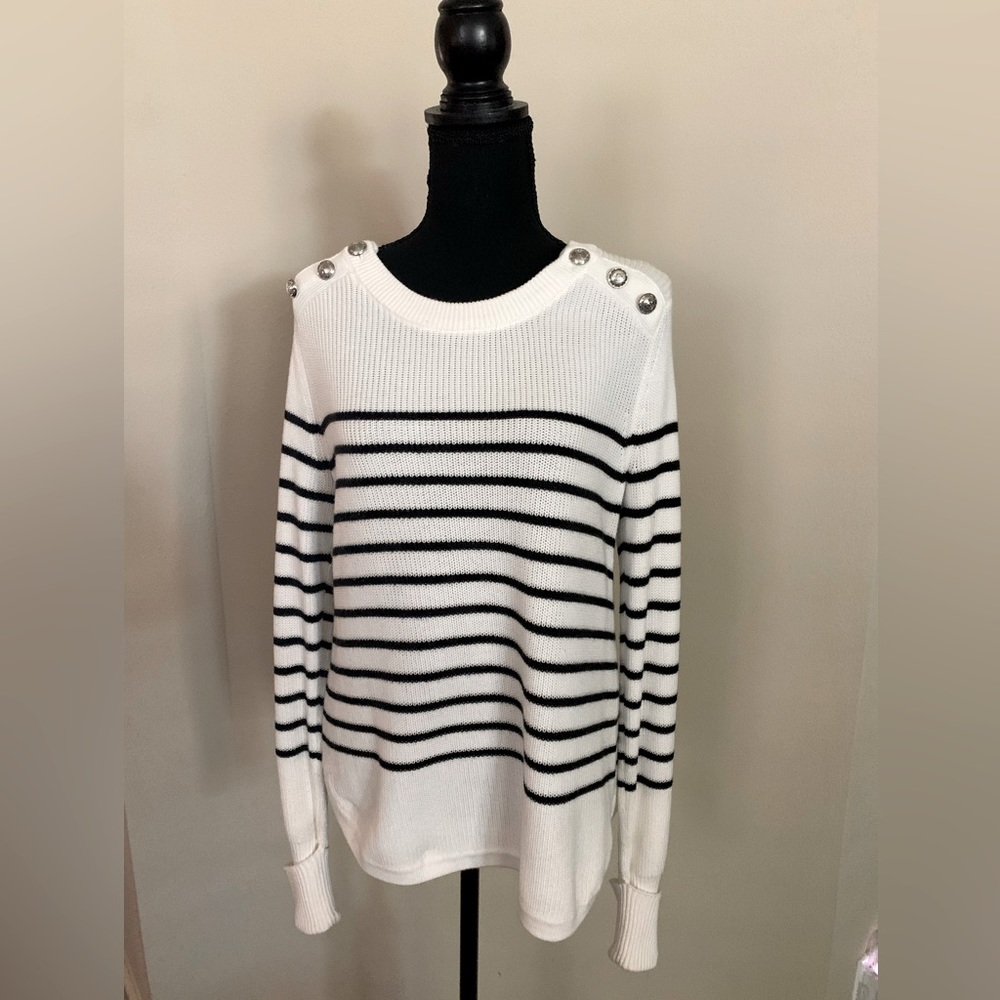 Women’s sweater
